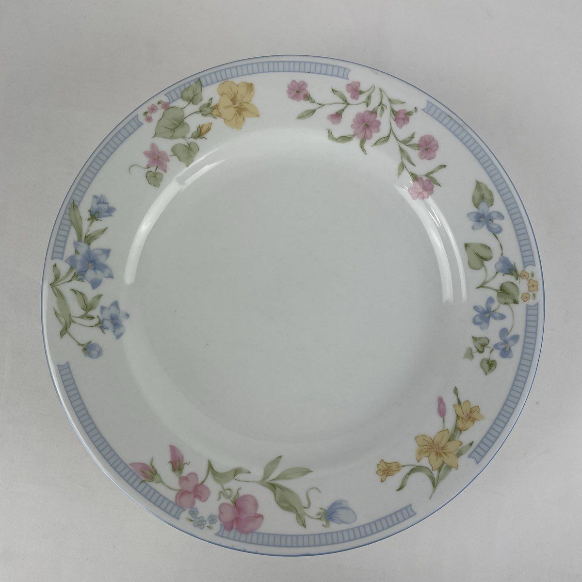 Excel Garden Bouquet Dinner Plates Set of 8