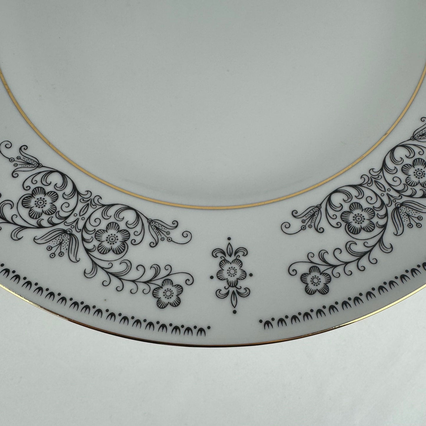 Vintage Henneberg Porzellan 1777 White Black Floral Dinner Plates Set of 6