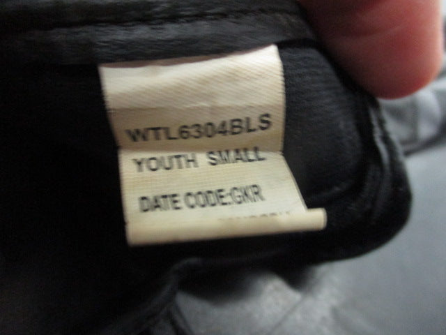 Used Louisville RIGHT Hand Youth Batting Glove (Single)