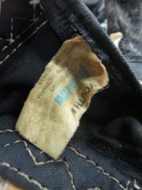 Used Franklin RIGHT Hand Batting Glove Youth Medium (SINGLE)